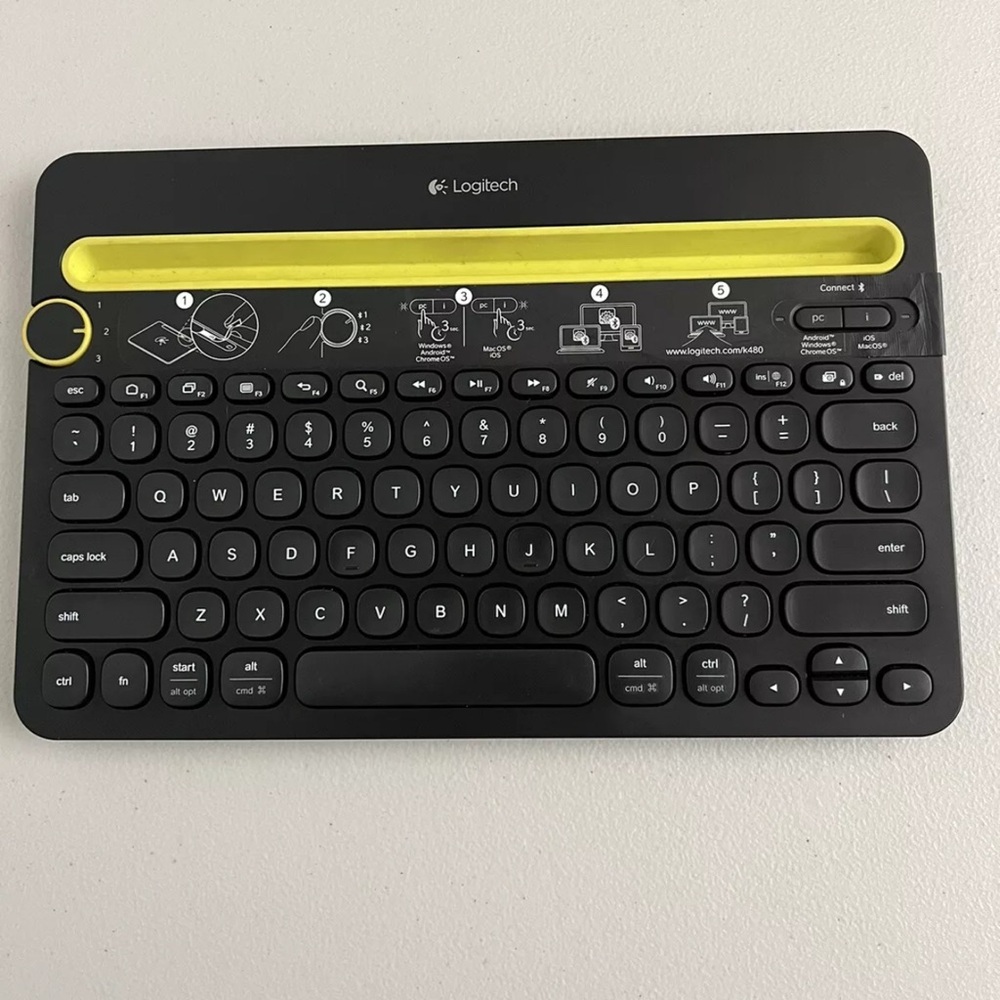 Logitech K480 Black Bluetooth Multi-Device Keyboard for PC Mac Tablet Smartphone